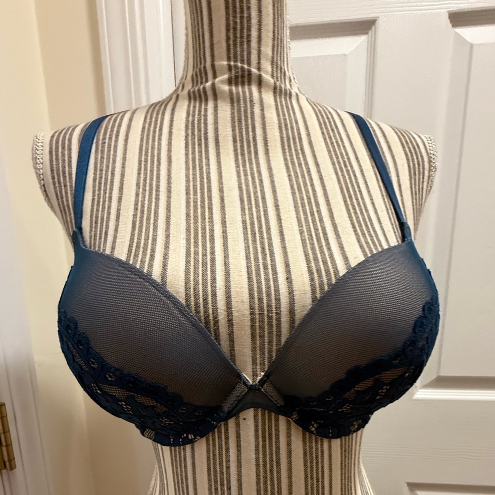 Frederick's Of Hollywood Heartthrob Extreme Push-Up Bra 36 B Lace Back